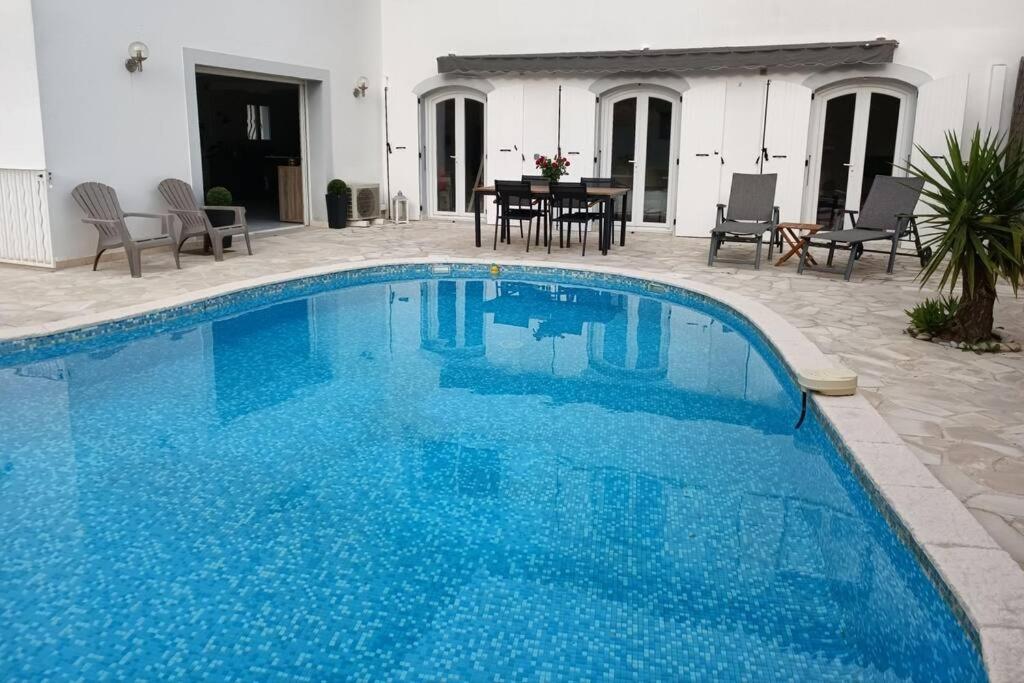 Appartement En Bas De Villa Avec Piscine Auribeau-sur-Siagne ภายนอก รูปภาพ